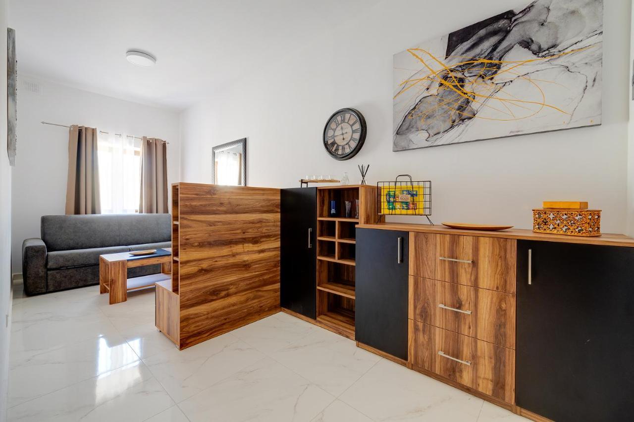 Idyllic Apartment Steps From The Promenade سليمة المظهر الخارجي الصورة