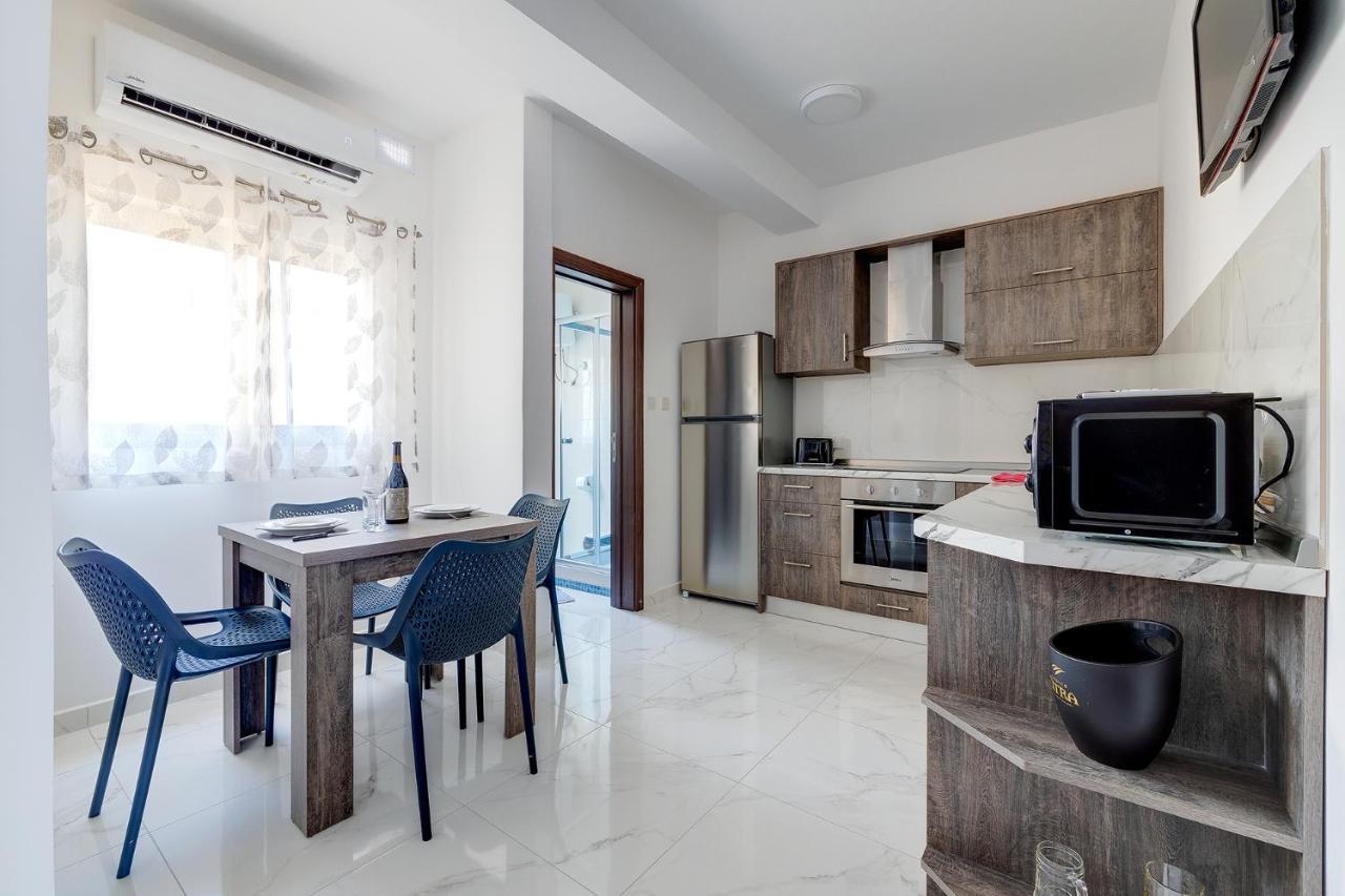 Idyllic Apartment Steps From The Promenade سليمة المظهر الخارجي الصورة
