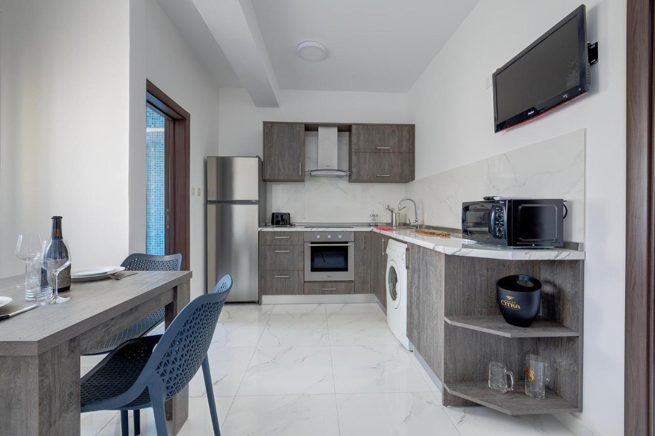 Idyllic Apartment Steps From The Promenade سليمة المظهر الخارجي الصورة